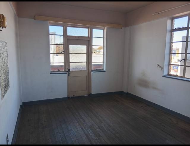 1 bed property to rent in SPRINGS OLD